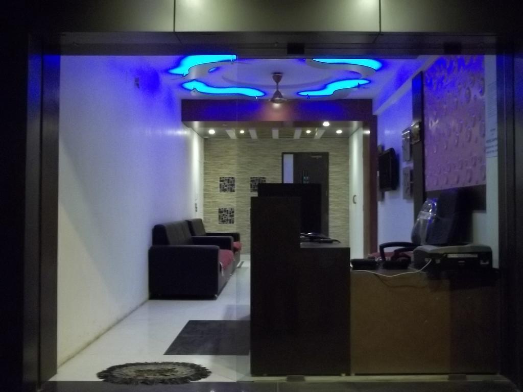 Hotel Sapphire Junagadh Exterior foto