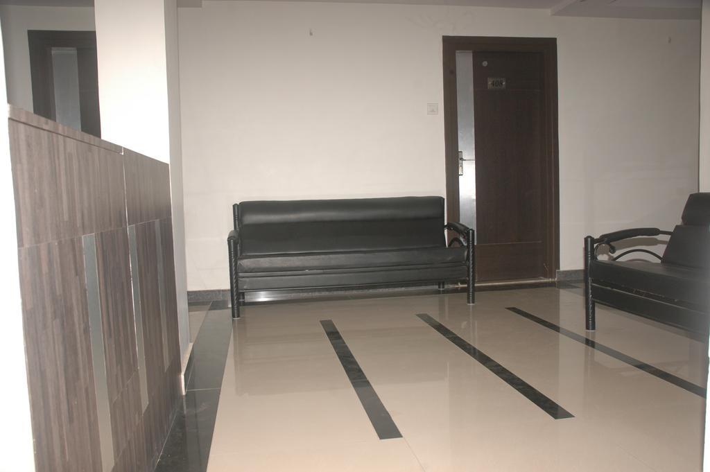 Hotel Sapphire Junagadh Exterior foto