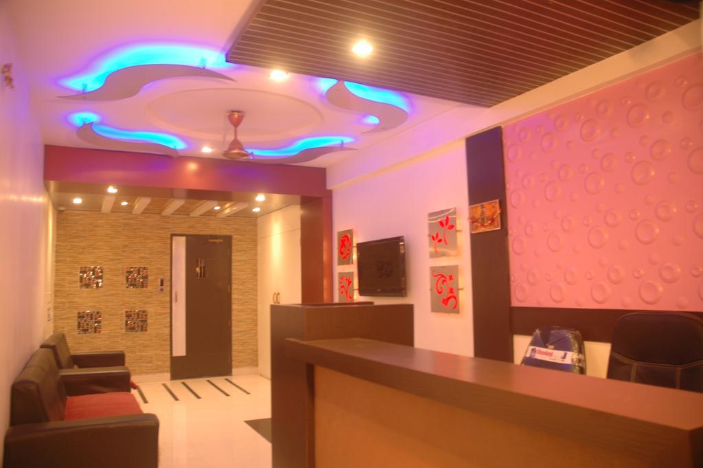 Hotel Sapphire Junagadh Exterior foto